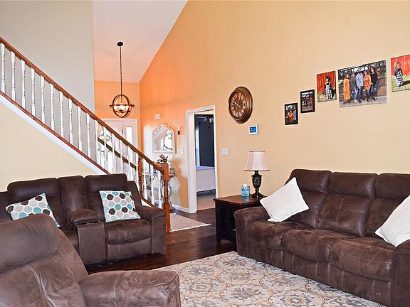 5th image of 9647 Persimmon Point