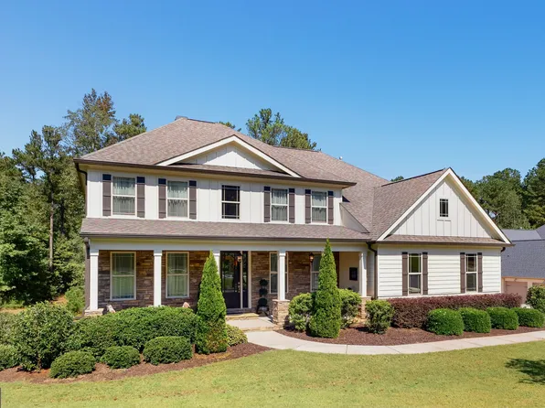 140 Discovery Lake Dr, Fayetteville, GA 30215