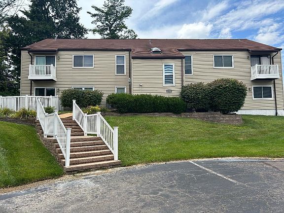 2nd image of 1307 Glendale Gardens Dr APT A