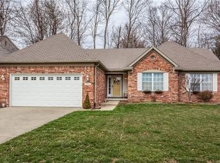 360 Grove Ct, Greenwood, IN
