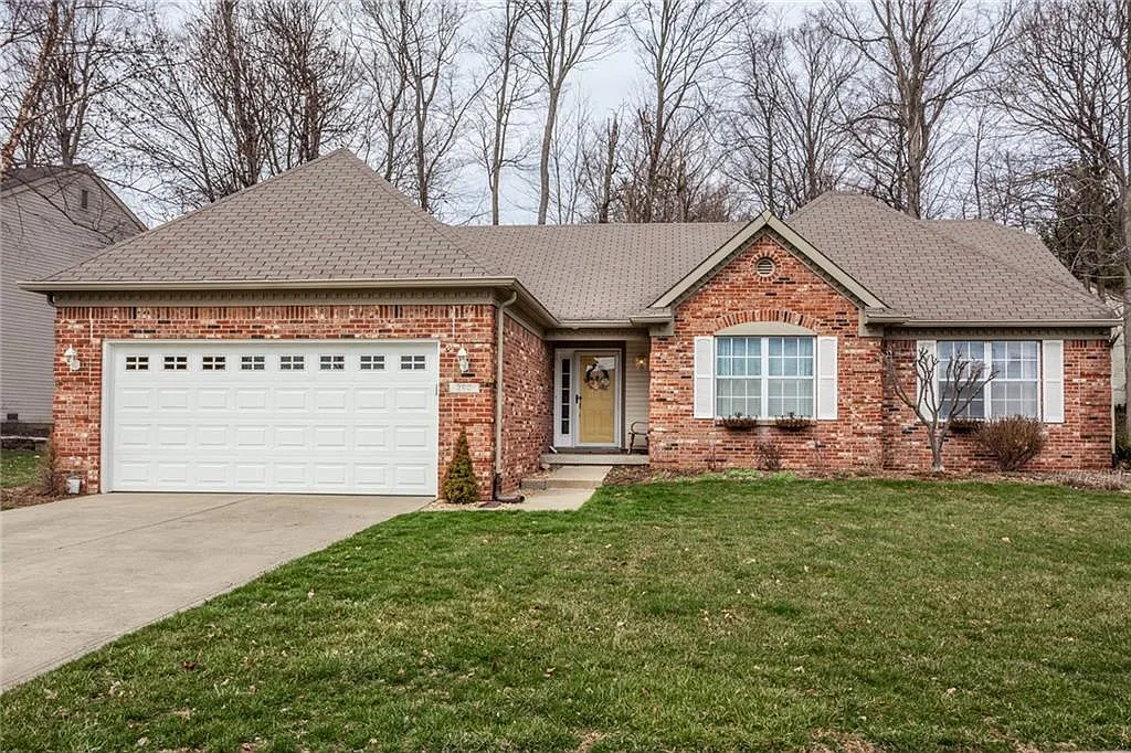 360 Grove Ct photo 1