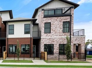 541 SW 5th St, Bentonville, AR 72712