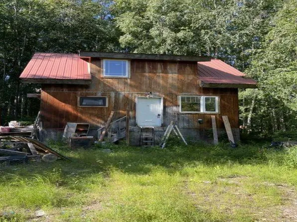 323 Bias Dr E, Fairbanks, AK 99712