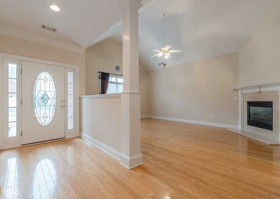 2270 Stockton Walk Ln Snellville GA Zillow