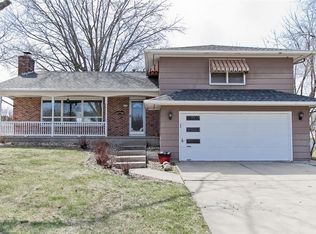 2140 27th St, Marion, IA 52302