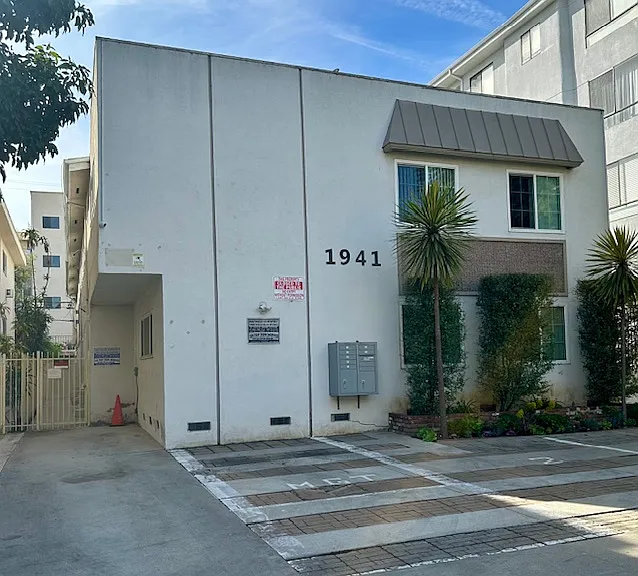 1941 Malcolm Ave #6 — Photo 1