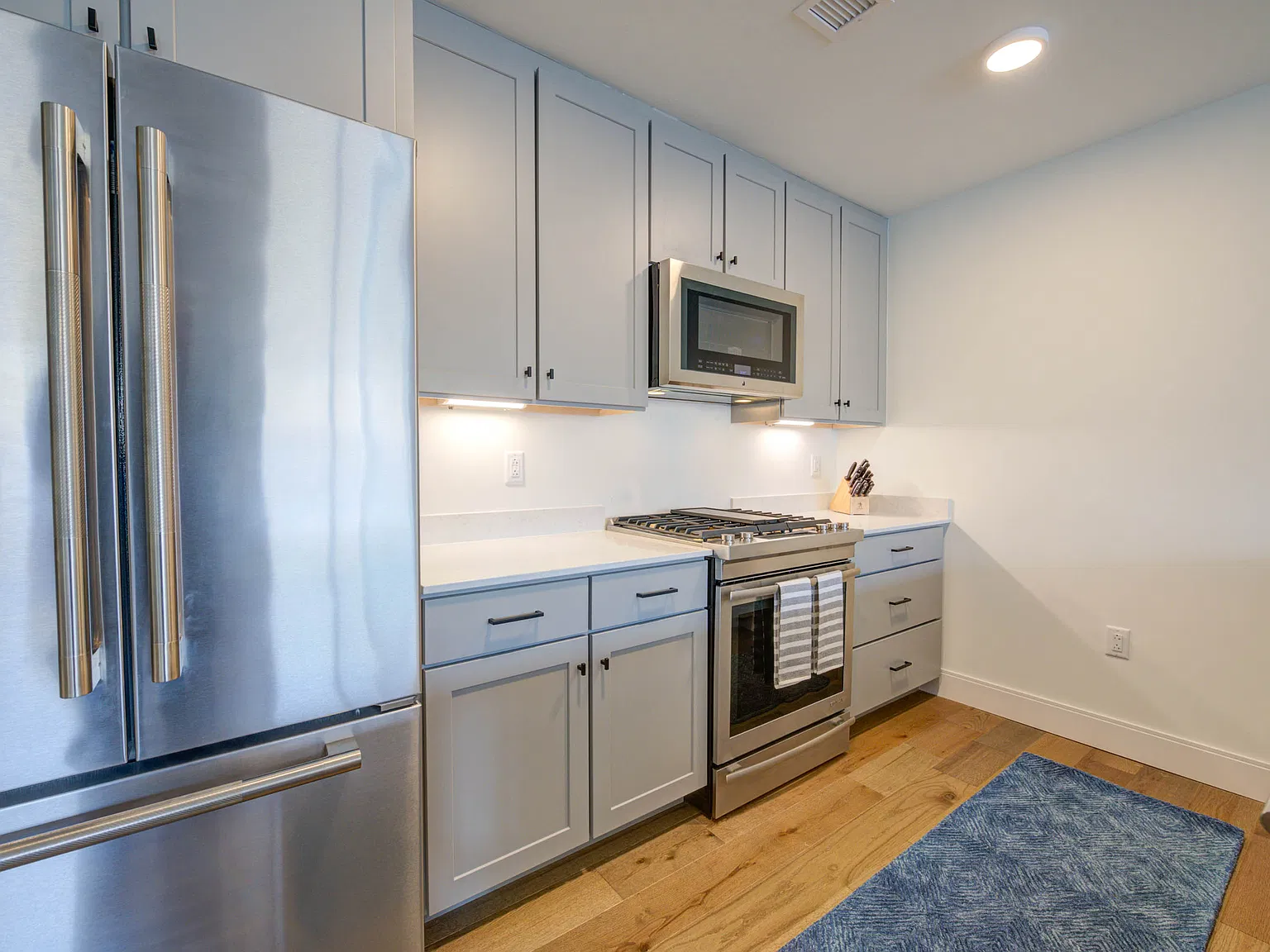 218 Washington Ave — Photo 3