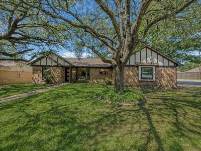 777 NW Charlyne Dr, Burleson, TX, 76028