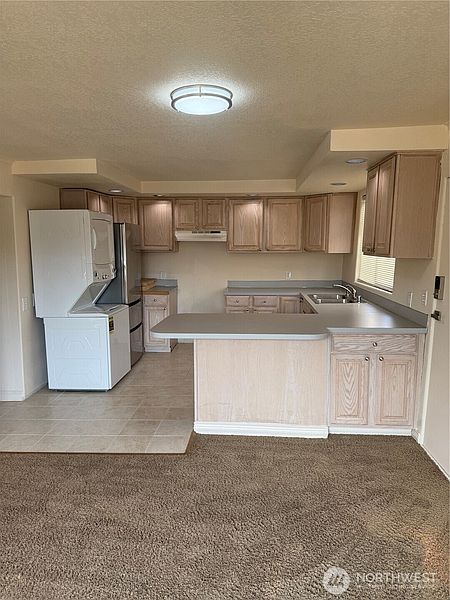 3rd image of 3910 NE 51st Street