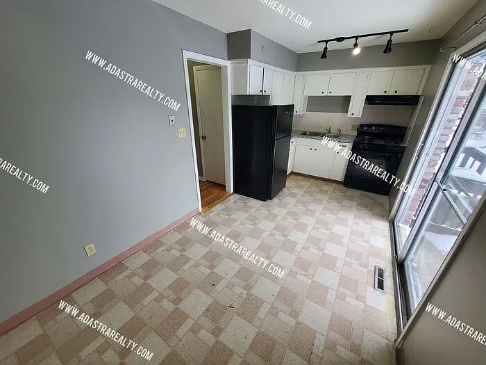 1716 E Cedar St #3 — Photo 7