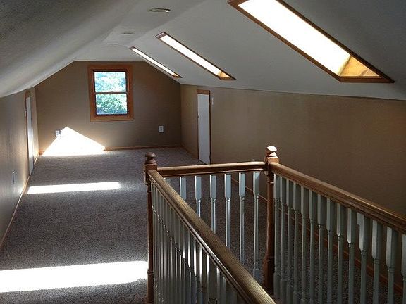 Nice & bright attic bedroom