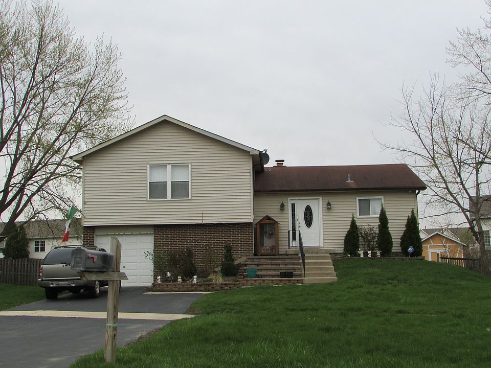 1st image of 160 Grady Dr