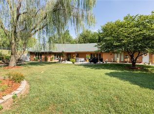 18009 Crestview Cir, Holt, MO 64048