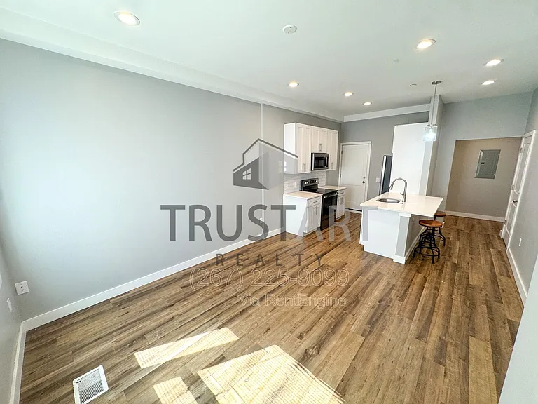 1712 N Marshall St #1 — Photo 4