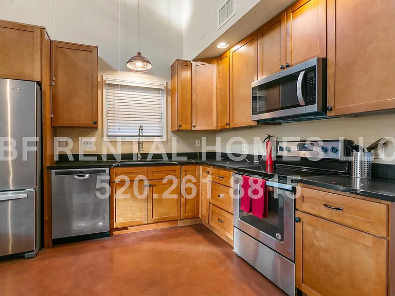 1040 N Arizona Ave — Photo 12