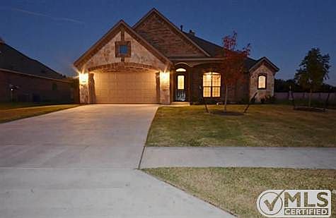 1st image of 106 Chestnut Dr