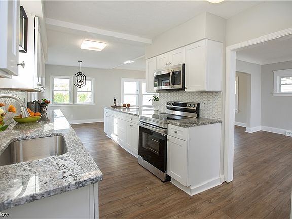 5th image of 2026 Belle Ave