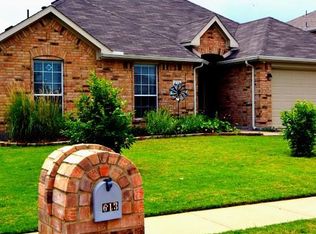 613 Tumbleweed Dr, Forney, TX 75126