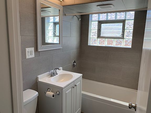4th image of 5732 W Lawrence Ave APT 2S