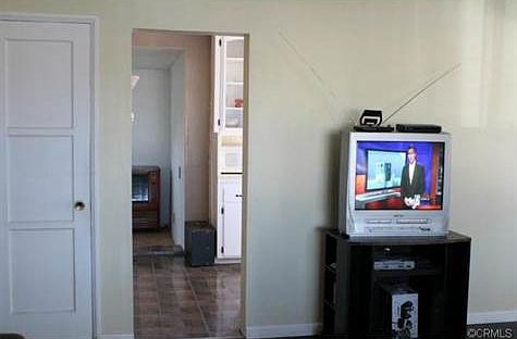 4th image of 8511 Greenvale Ave