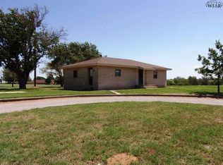 2401 Harrold St, Vernon, TX 76384