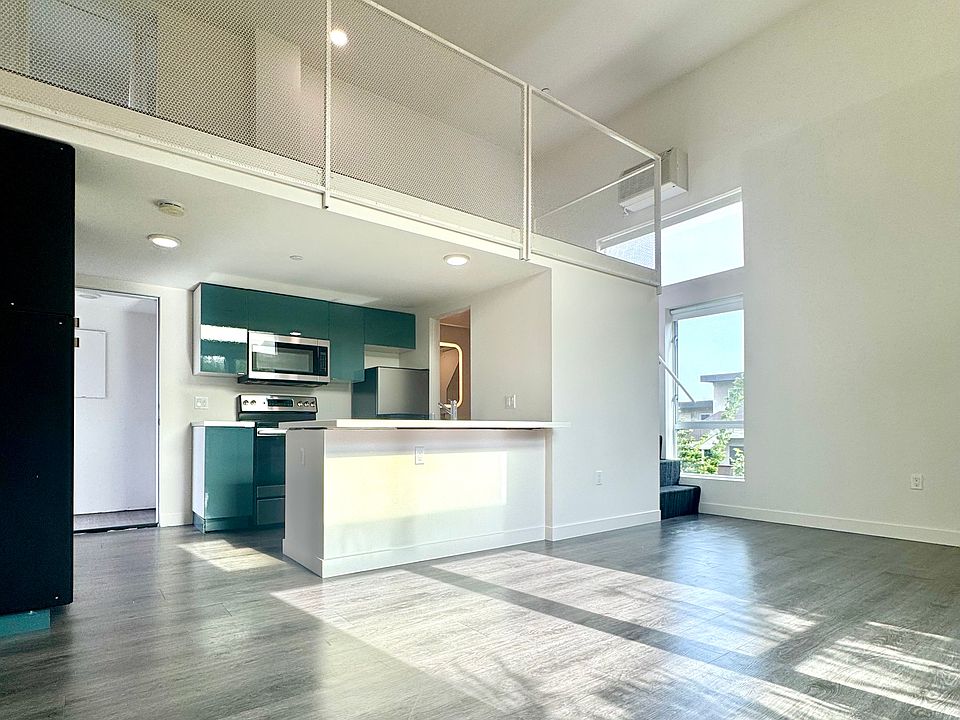 1st image of 4405 W Point Loma Blvd #3080