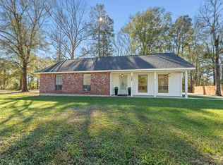 9038 Sarah St, Denham Springs, LA 70706
