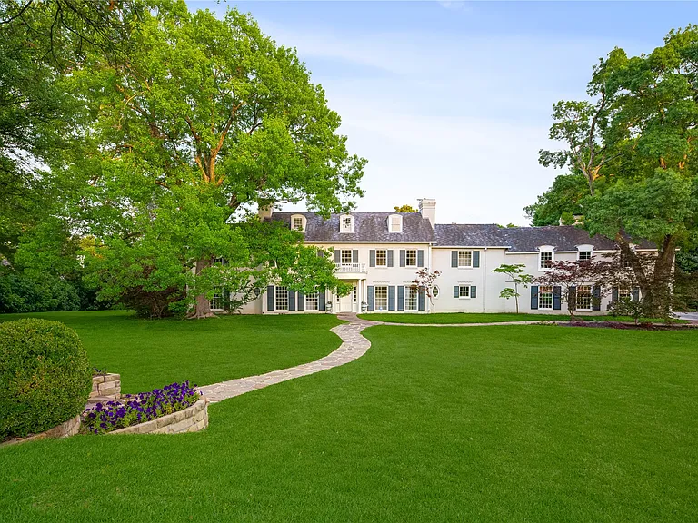‘It’s flipping beautiful.’ $10.5M Neiman Marcus-tied estate hits market