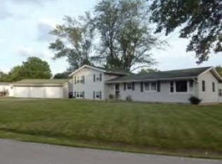 2522 Burgener Dr, Decatur, IL 62521