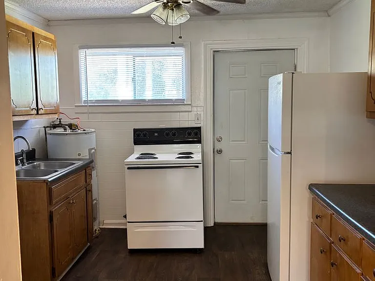 2165 1/2 Telfair St #B — Photo 3