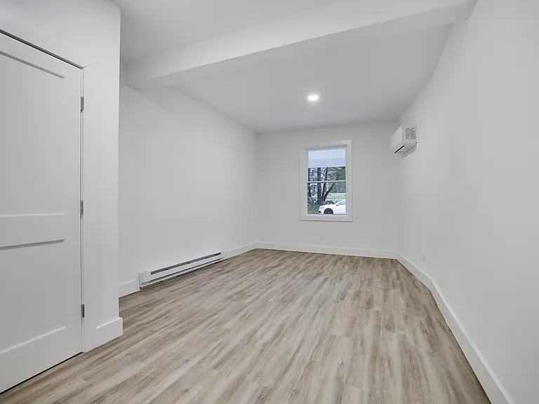 127 Evergreen Ln #2 — Photo 8