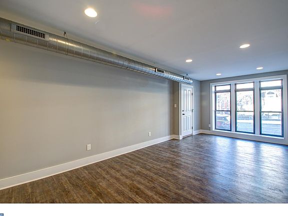 3rd image of 514 Washington St Unit 1