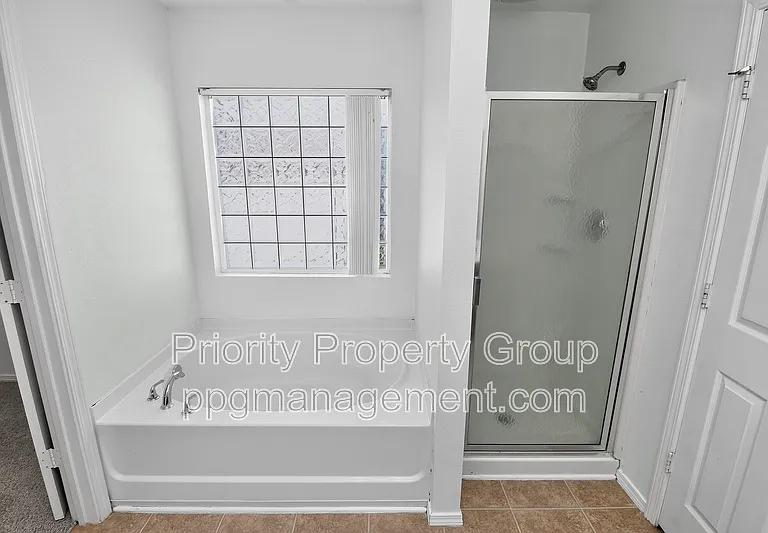 8913 Chalkstone Rd — Photo 28