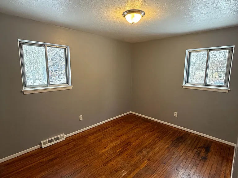 12309 Watterson Ave — Photo 12