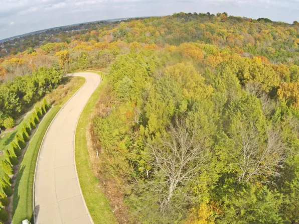 465 Cedar Creek Ct, Jefferson City, MO 65101