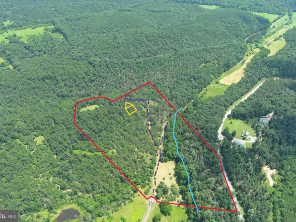2 Quiveys Grove Trl, Romney, WV 26757
