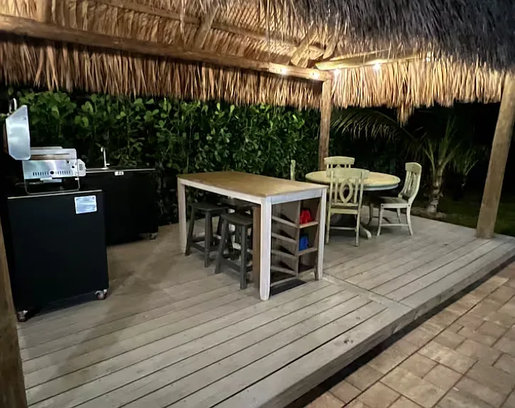 Griddle, running water, eating and entertain\ment area