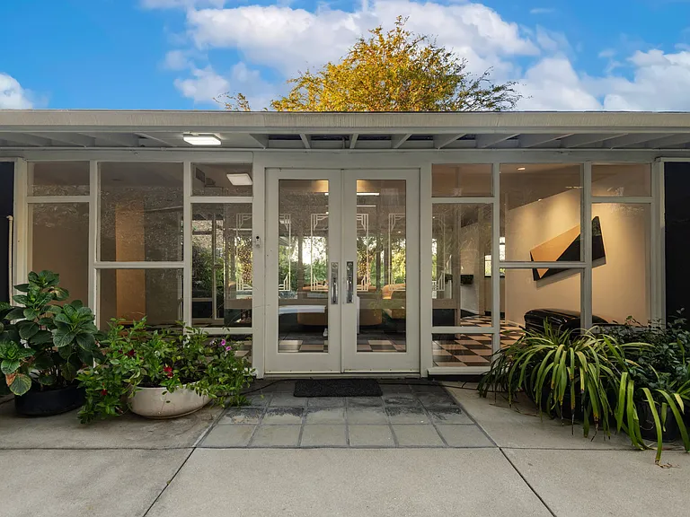 3231 Oakley Dr — Photo 4