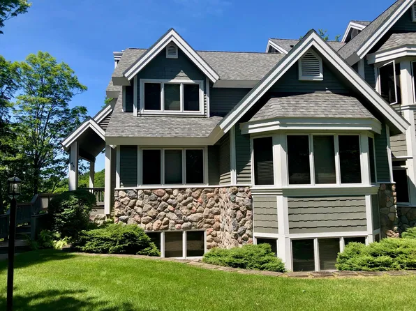 4550 Fazio Dr, Gaylord, MI 49735