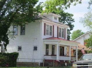 217 Suffolk Ave, Colonial Heights, VA 23834