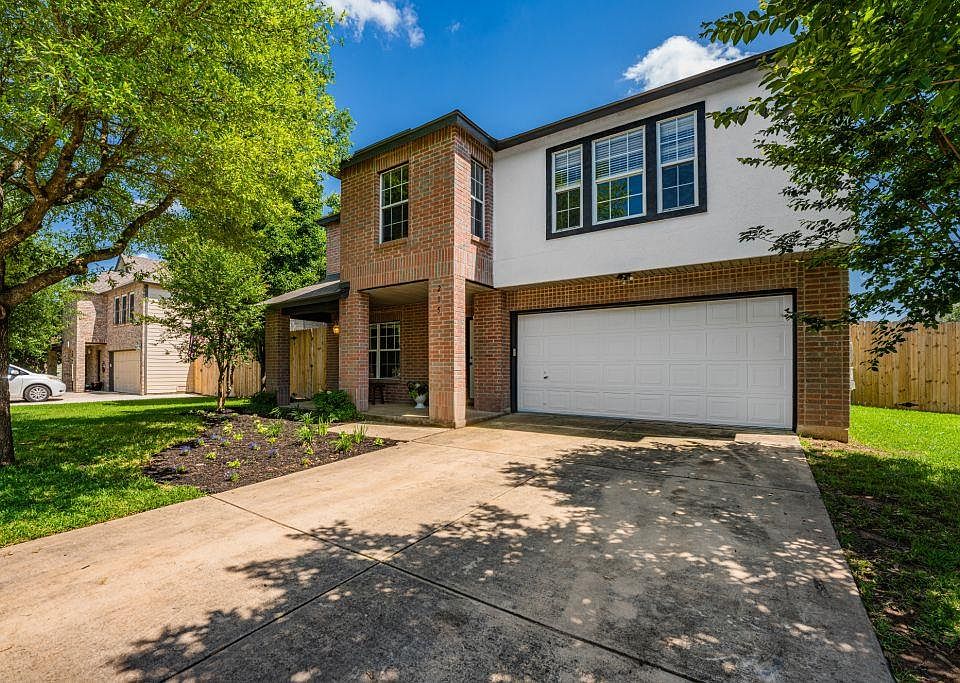 1st image of 215 Vista Verde Dr
