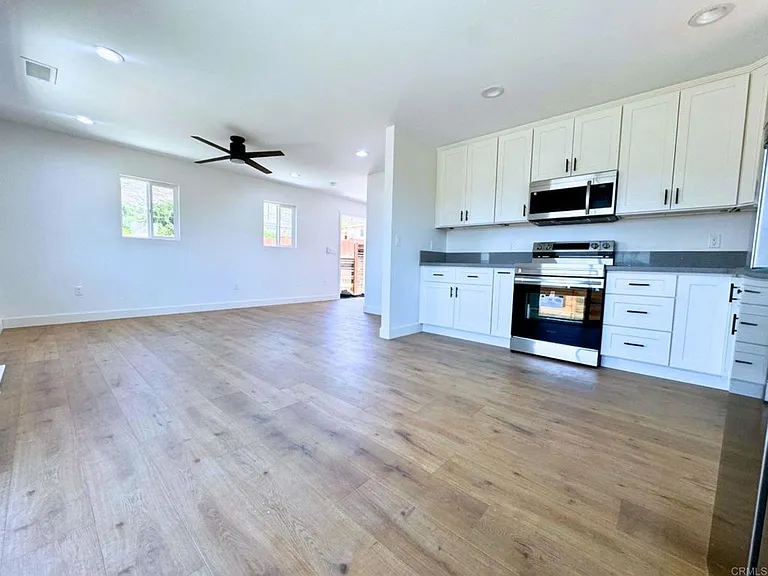359 Cascade Rd — Photo 5
