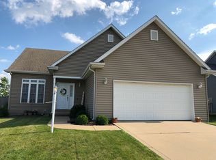 3801 Boulder Ridge Dr, Champaign, IL 61822