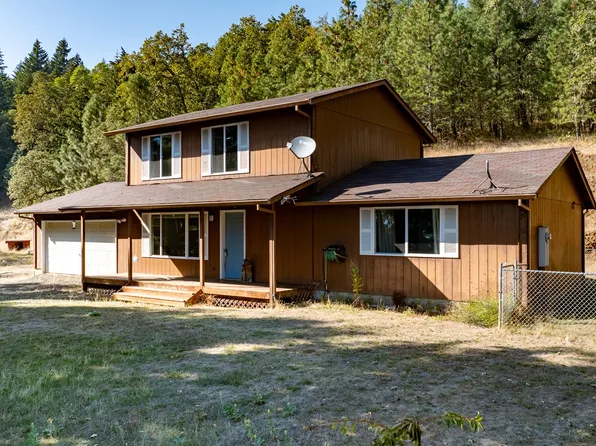 630 Mustang Dr, Oakland, OR 97462