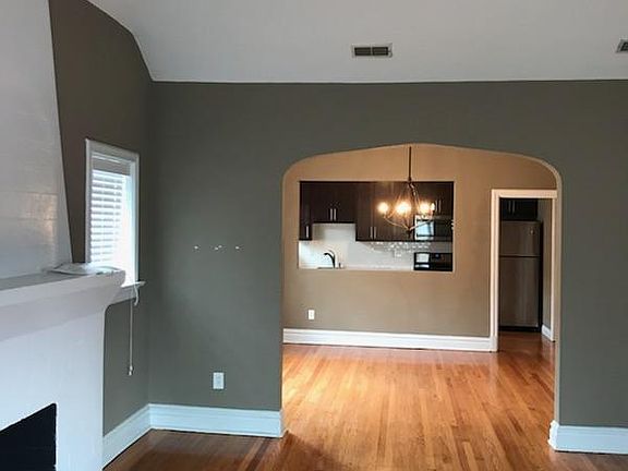 3rd image of 7311 Pershing Ave APT 2W