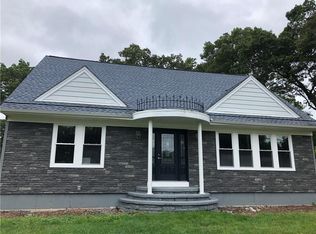 484 Greenville Ave, Johnston, RI 02919