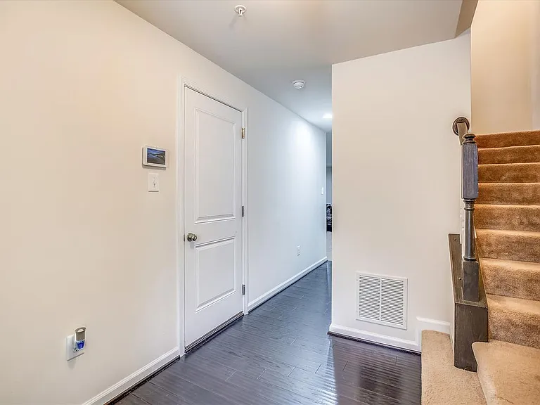 725 Apple Orchard Dr — Photo 3
