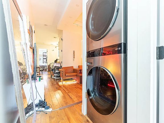4th image of 88 Lewis Ave APT 2