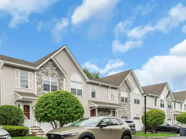 8 Edith Dr, Franklin, NJ 07416