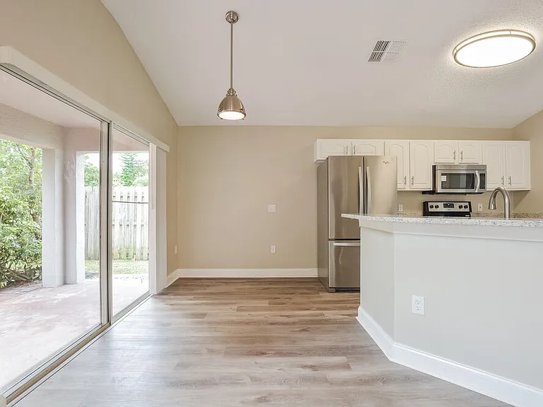 8344 Lake Amhurst Trl — Photo 6